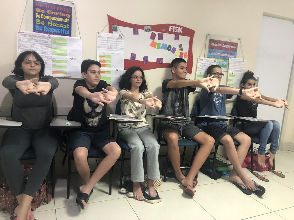 Fisk Itapuranga/GO - Aula de espanhol com fisioterapia